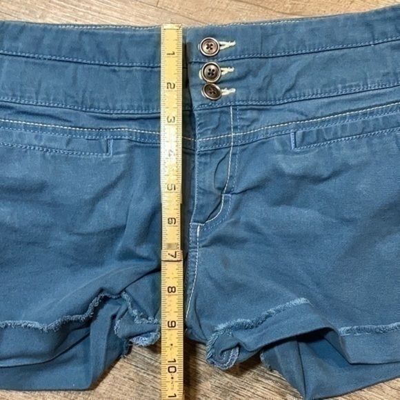Lee brand Royal blue high waisted cutoff shorts size 10 - Picture 6 of 8